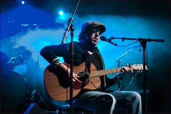 kashmere hakim op singer songwriterfestival bibelot, foto loek blonk